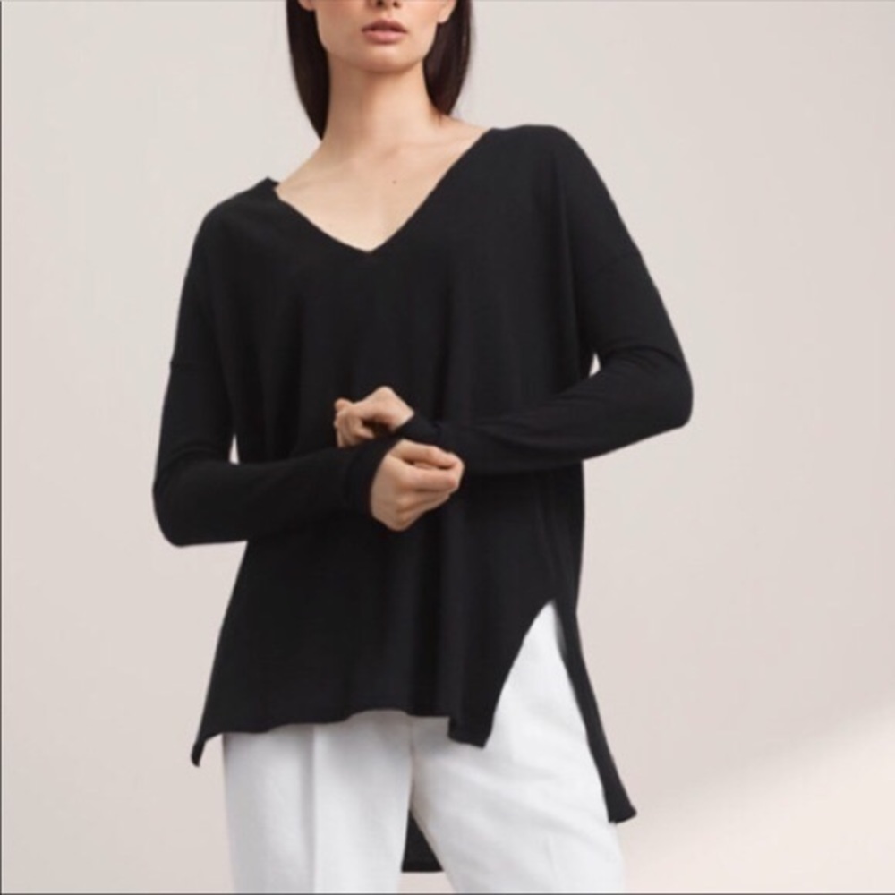Aritzia Babaton sweater